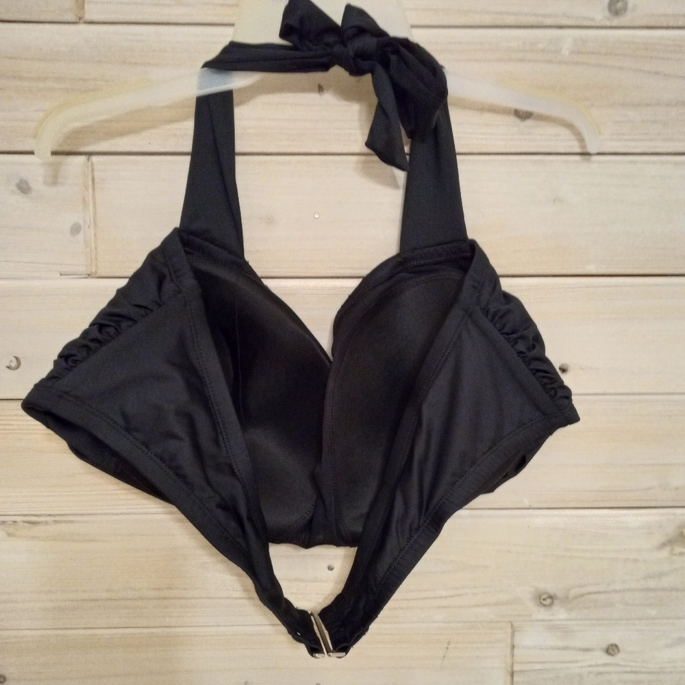 💕 Adorable swimsuit top - Picture 2 of 2